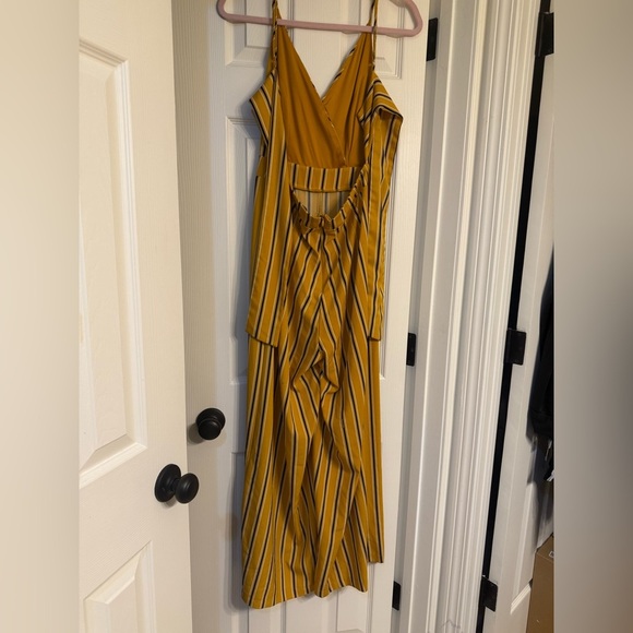 Striped Mustard Yellow jumpsuit size m - Picture 4 of 5